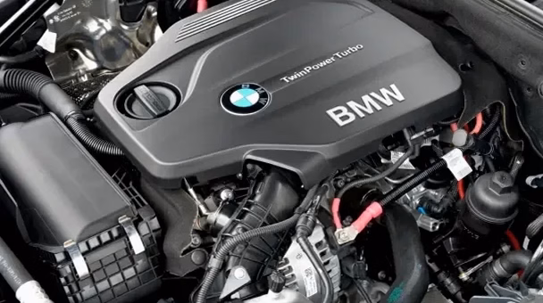 BMW M1000RR : les performances de cette machine décryptées